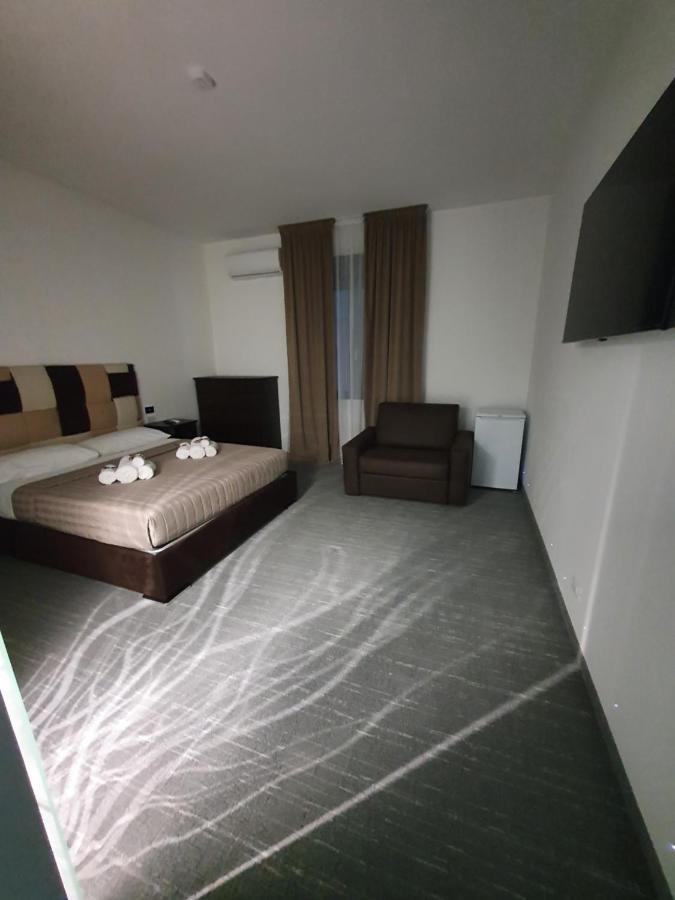 Camere Fiera Verona - Casanostra Luaran gambar